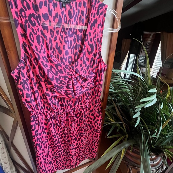 ‘BeBop’ Leopard 🐆 Dress
size Large - Picture 11 of 16